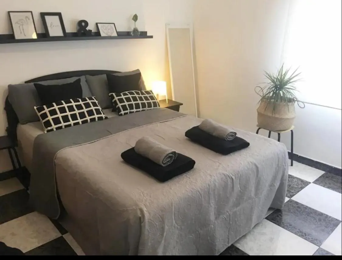 Ubytování v soukromí Habitacion Privada En Piso Compartido En 3 Planta Sin Ascensor No Es Piso Entero Fuengirola