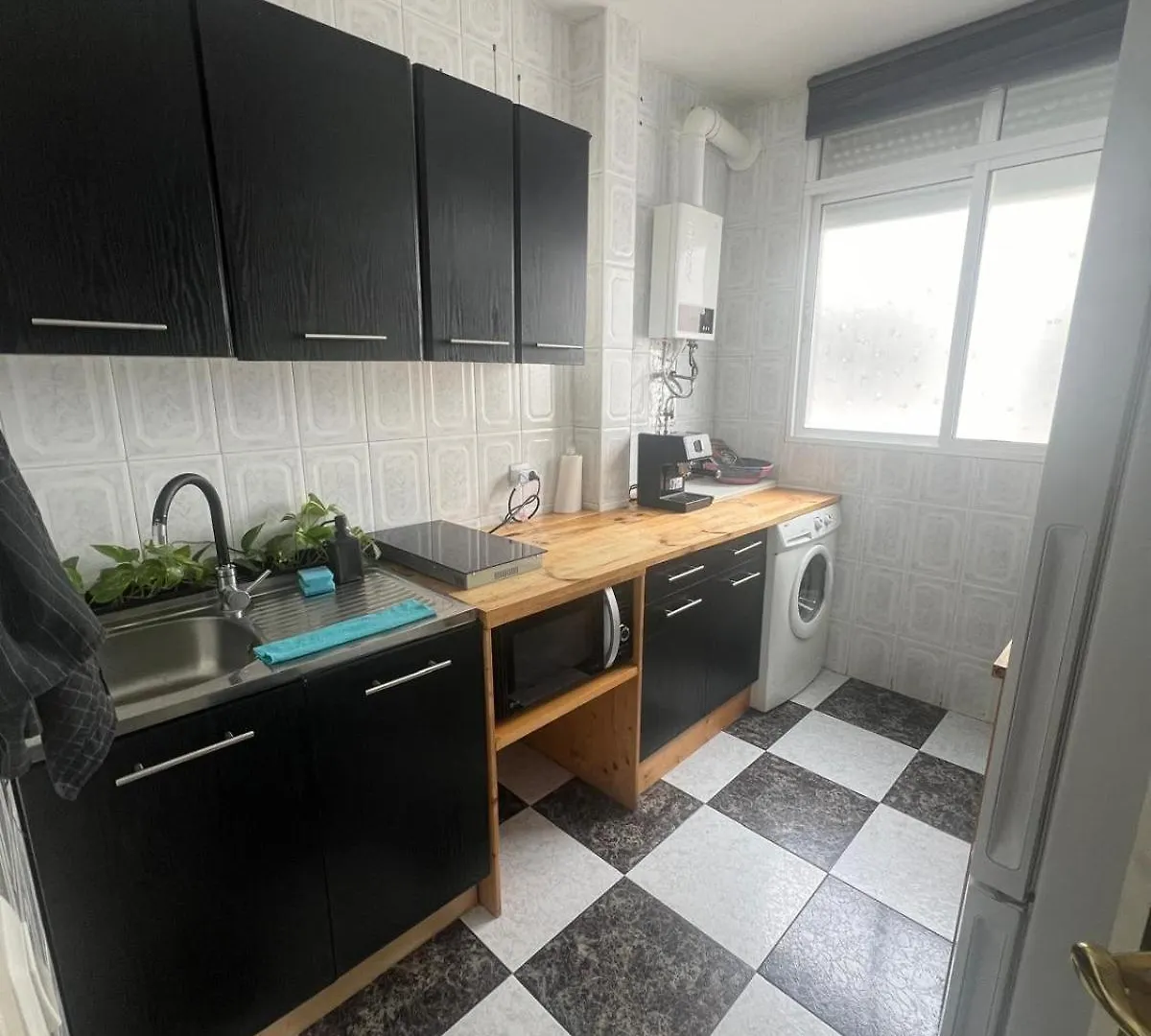 Habitacion Privada En Piso Compartido En 3 Planta Sin Ascensor No Es Piso Entero Fuengirola Ubytování v soukromí